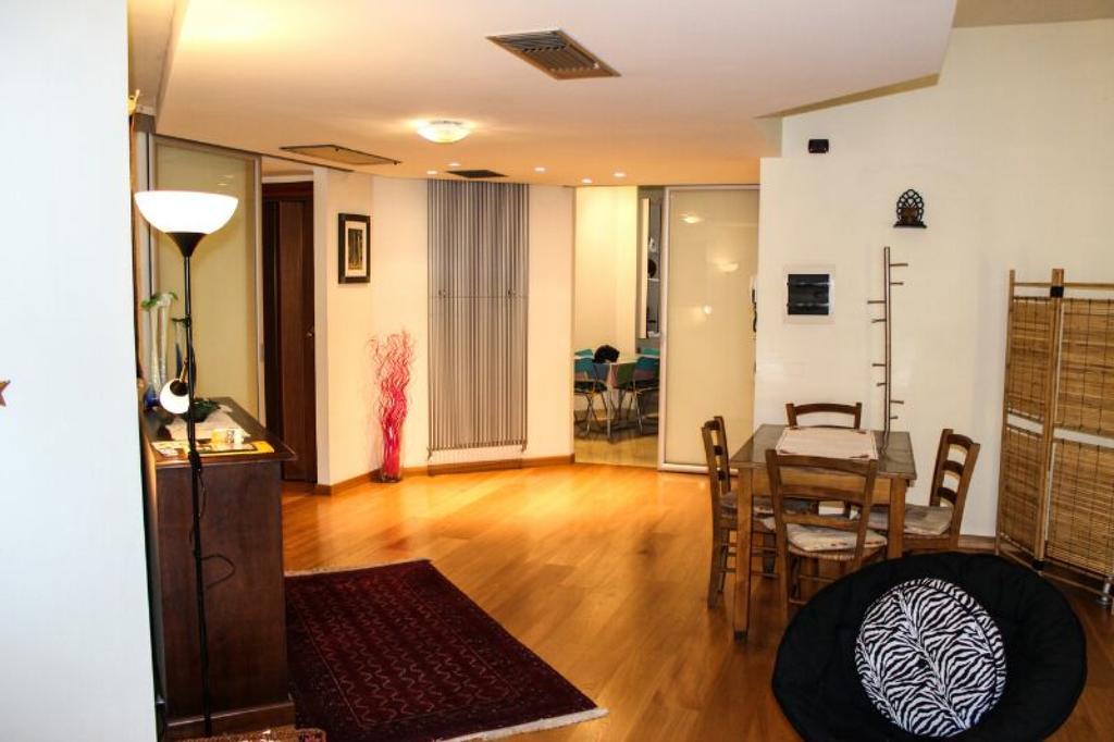 Zeus Rooms Superior Флоренция Экстерьер фото